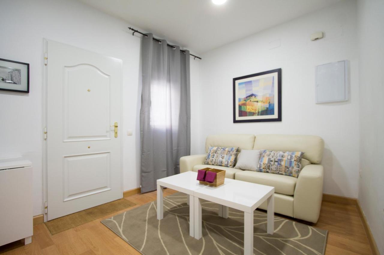 Apartamentos Goyescas Deco Мадрид Экстерьер фото