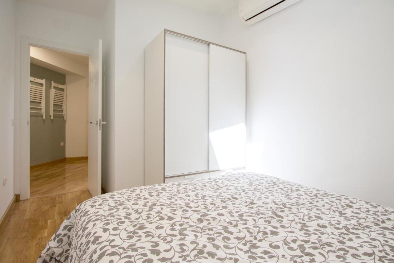 Apartamentos Goyescas Deco Мадрид Экстерьер фото